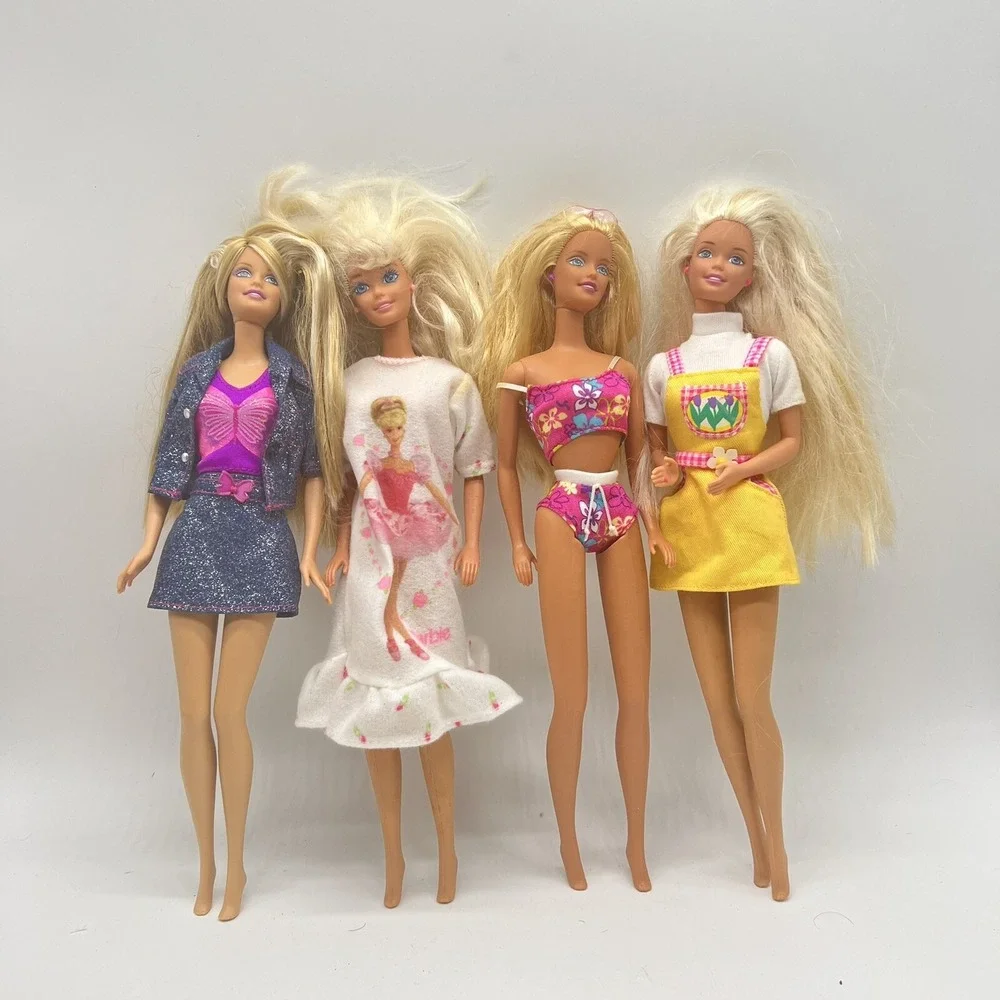 Mattel Barbie Doll Lot Of 4 With Clothes Vintage 2000s‎ & Modern Older Toy